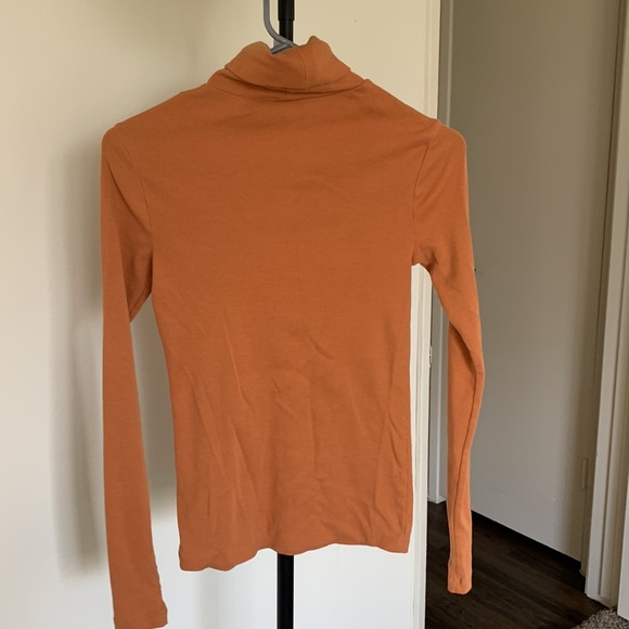 Orange Ribbed Turtleneck - Picture 4 of 4